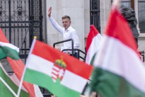 A Fideszre és az ellenzékre is veszélyes lehet, már ha lesz Magyar Péter-párt